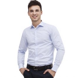 мужская классическая сорочка в бело голубую полоску