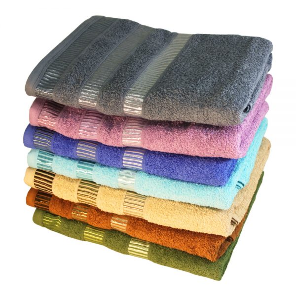 полотенце с цветными полосами в бордюре