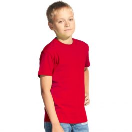красная подростковая футболка